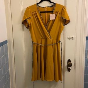 NWT Smak Parlour mustard wrap dress w checkered piping sz XL